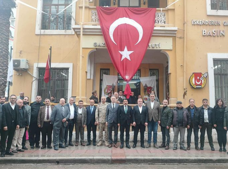 MHP İl Başkanı Altay Çalışan Gazeteciler Günü Etkinliğine Katıldı