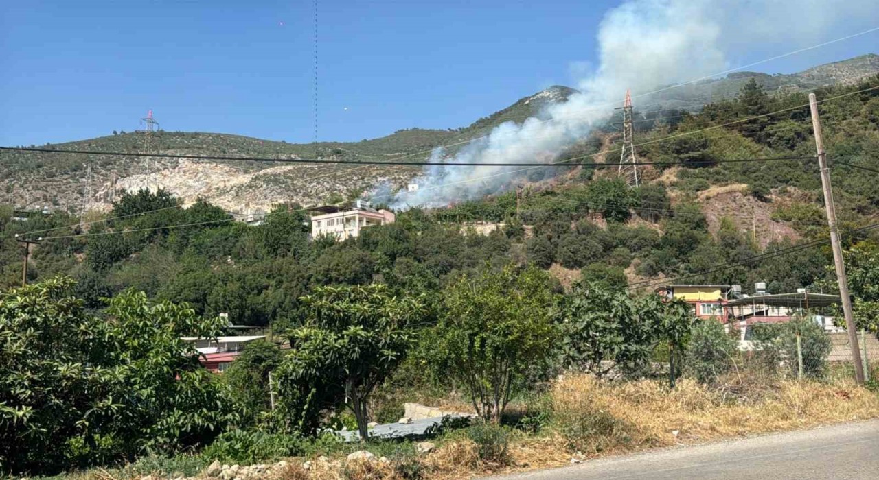ORMANLIK ALANDA ÇIKAN YANGIN KONTROL ALTINA ALINDI